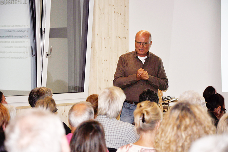 Vortrag über ein neues Gesundheitsmodell